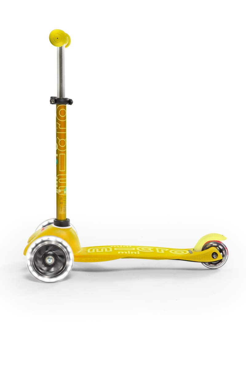 LED Scooter 3 Wheels Adjustable Handlebar Non-Slip T8982